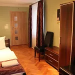 Hostel Bialy Dom