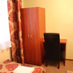 Bialy Dom Hostel *