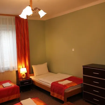 Bialy Dom Hostal Cracovia